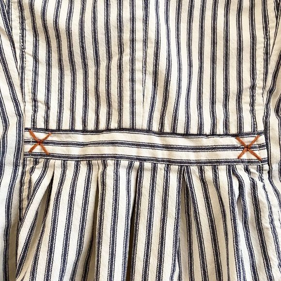 CAbi Blue Striped 3/4 Sleeve Blazer Jacket Womens Size 2 Bell Sleeve Pockets - Picture 8 of 11